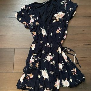 Abercrombie Tie Dress
